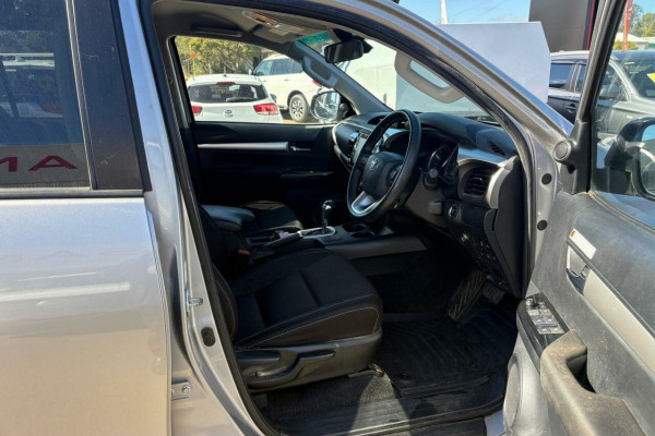 2023 Toyota HiLux GUN126R SR5 Ute Image 14