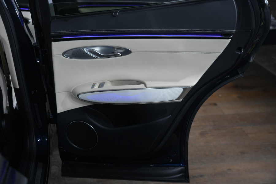 2024 Genesis GV70 2.5T SIGNATURE SUV Image 38