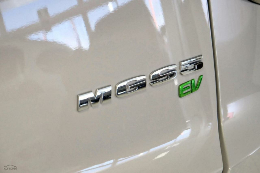 2025 MG MGS5 EV ZS3EM Essence 62 SUV Image 12