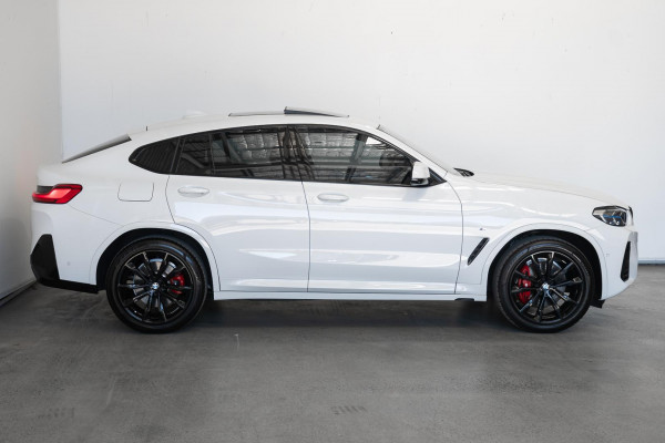 2024 BMW X4 G02 LCI xDrive30i M Sport SUV image 3