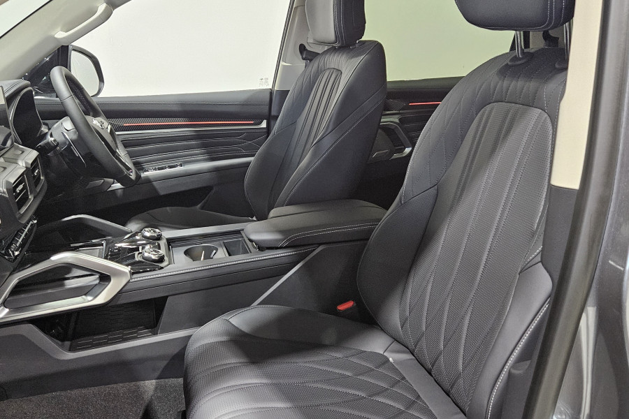 2025 LDV D90 SV9A Executive SUV Image 14