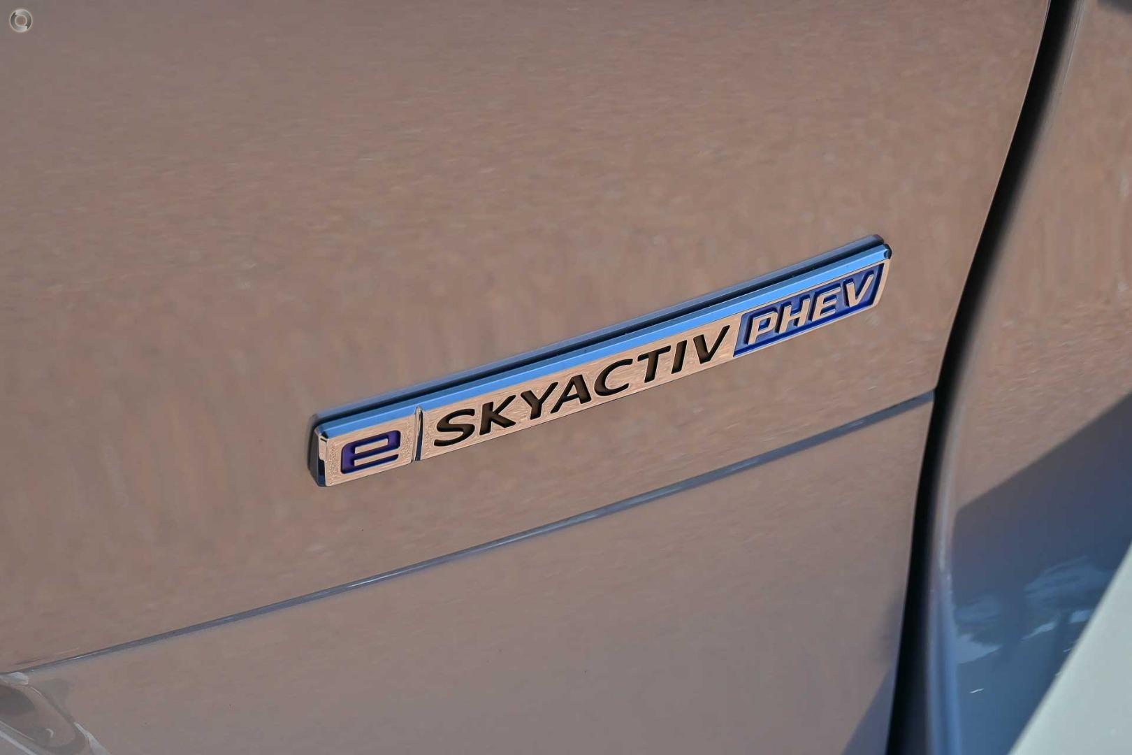 2024 Mazda CX-60 KH Series P50e Evolve SUV Image 13