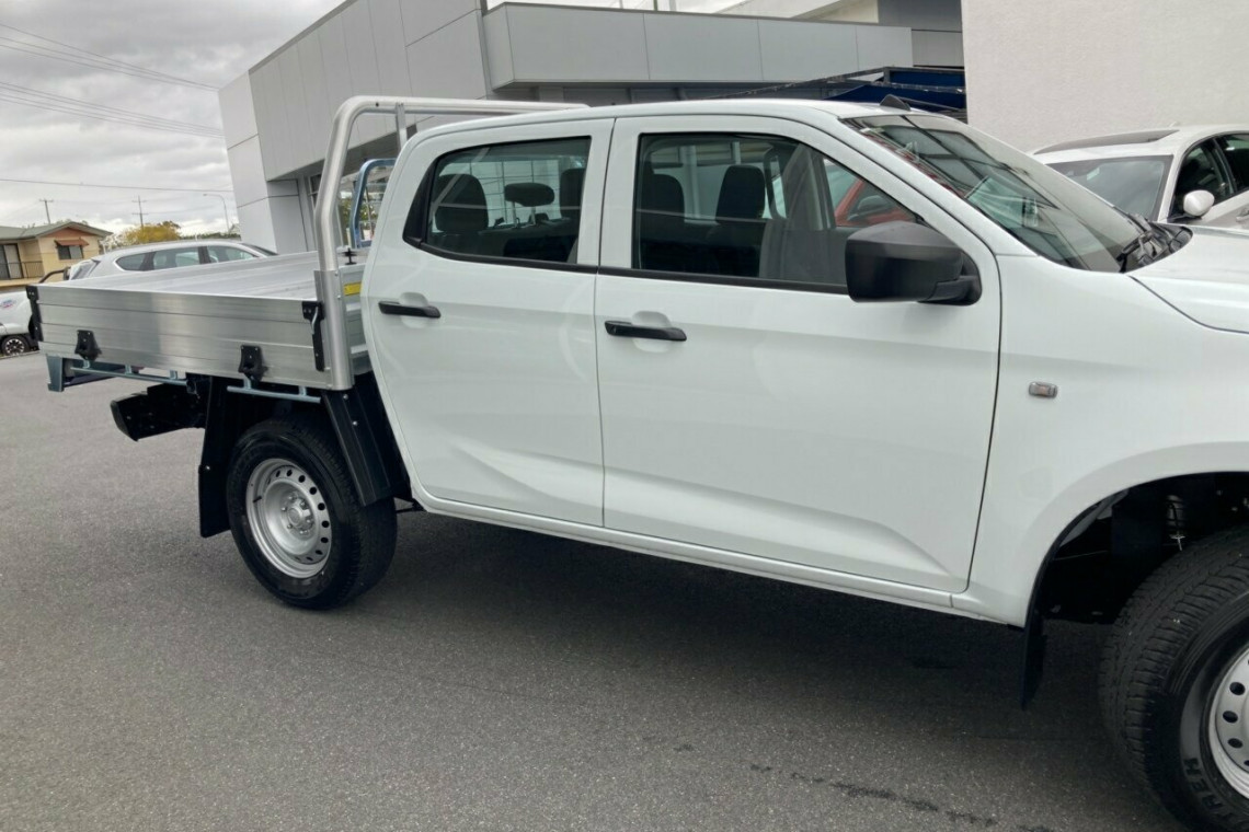 2020 MY21 Isuzu UTE DMAX SX 4x4 Crew Cab Chassis for sale in Brisbane Westpoint Isuzu UTE
