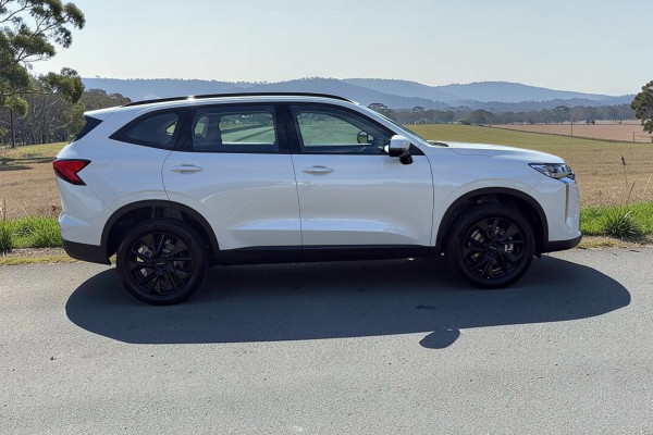 2025 GWM Haval H6 B01 Lux Hybrid SUV Image 8
