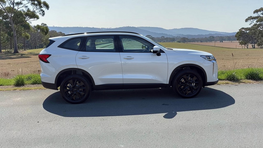 2025 GWM Haval H6 B01 Lux Hybrid SUV Image 8