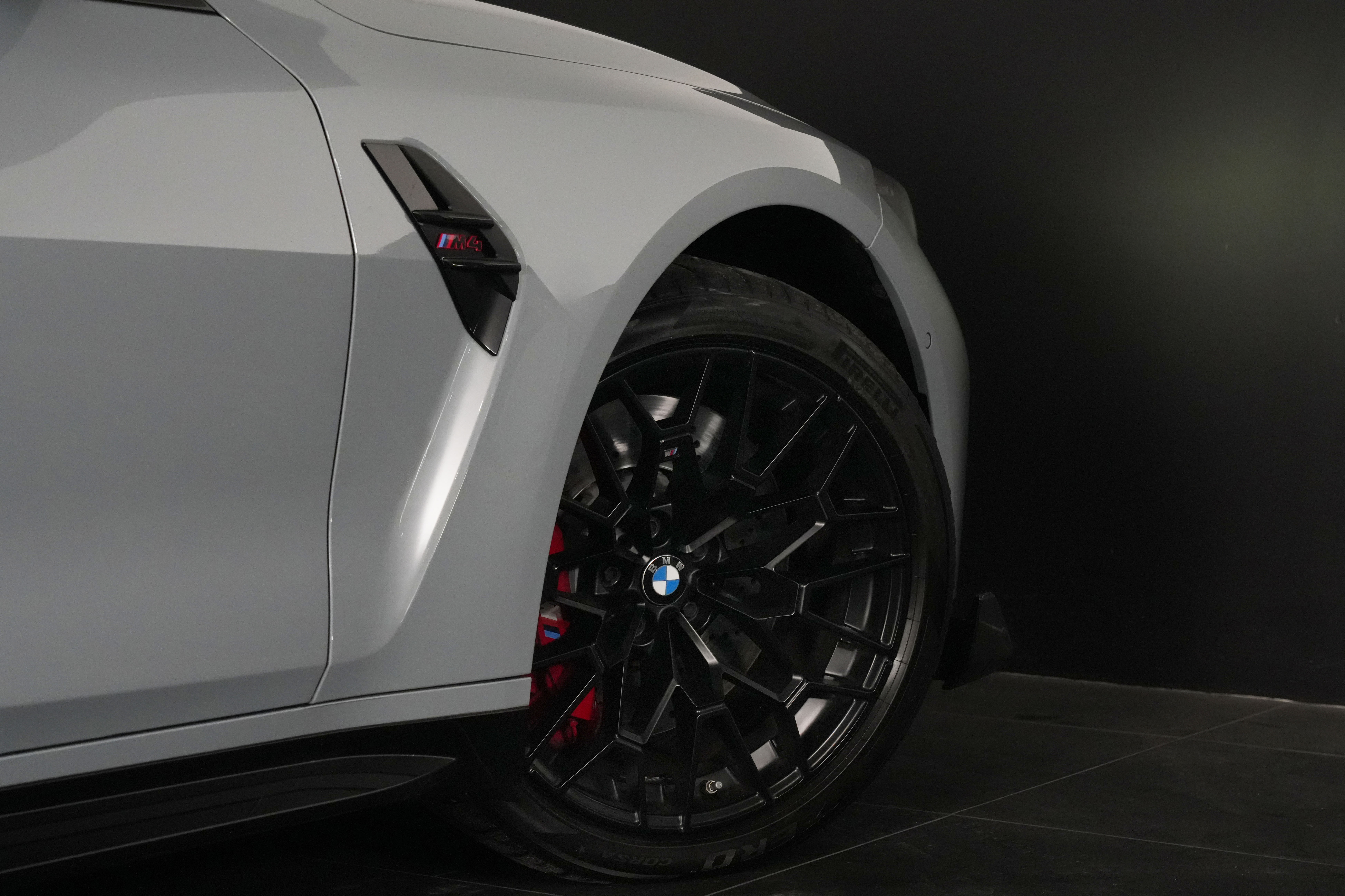 2024 BMW M4 CS Coupe Image 25