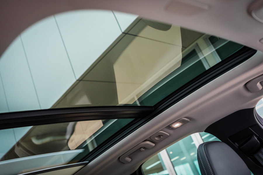 2025 Volvo XC60 UZ Ultra T8 Plug-In Hybrid SUV Image 26