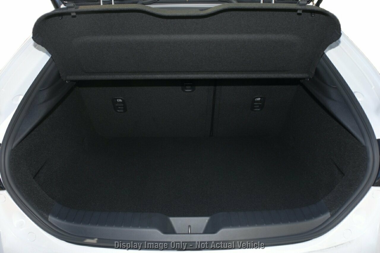 2025 Mazda 3 BP Series G20 Touring Hatch Image 7