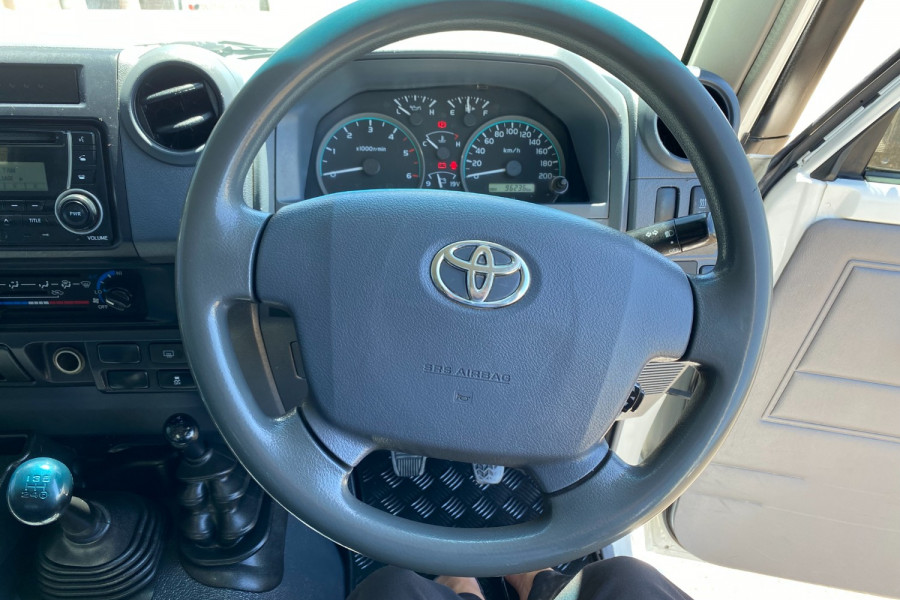 2017 Toyota LandCruiser VDJ76R WorkMate SUV Image 11