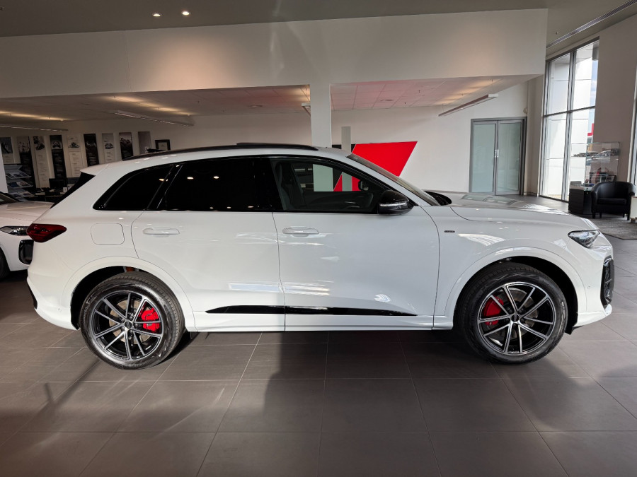2025 Audi Q5 FY SUV Image 2