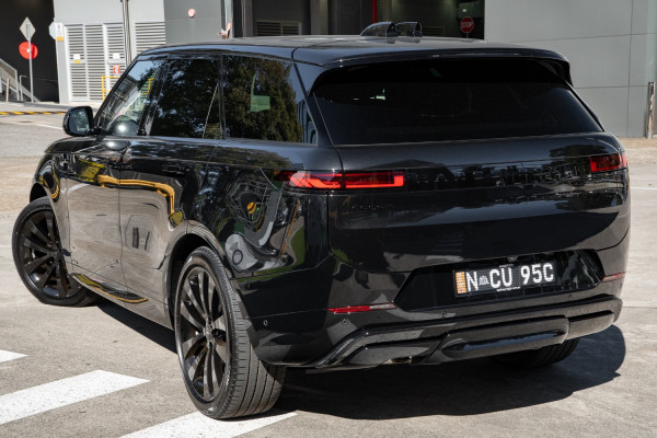 2025 Land Rover Range Rover Sport L461 D350 Autobiography SUV image 2