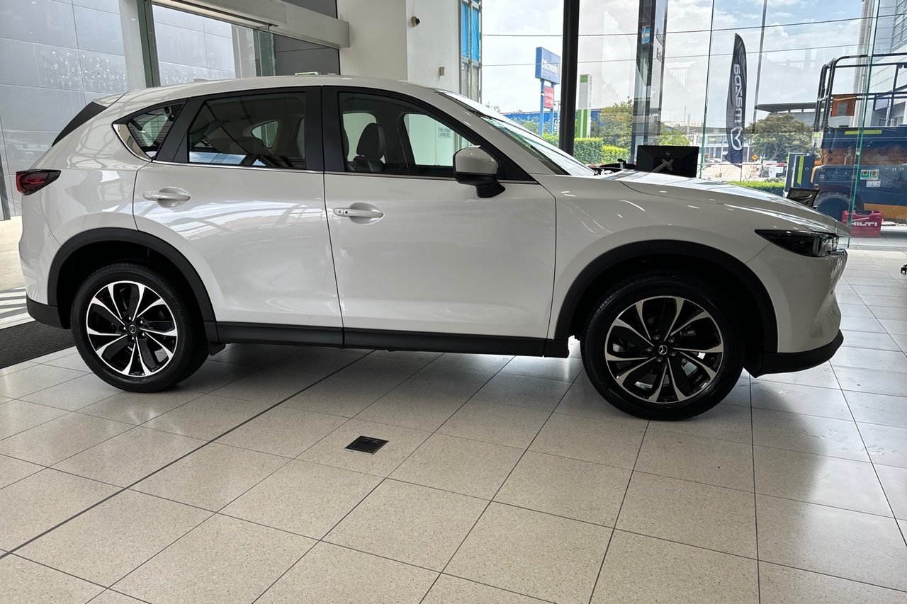 2024 Mazda CX-5 KF Series G25 Touring SUV Image 2