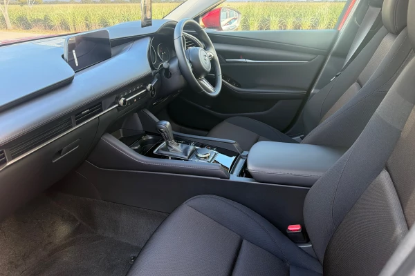 2025 Mazda 3 BP Series G20 Pure Sedan Image 4