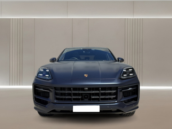 2024 Porsche Cayenne SUV image 2