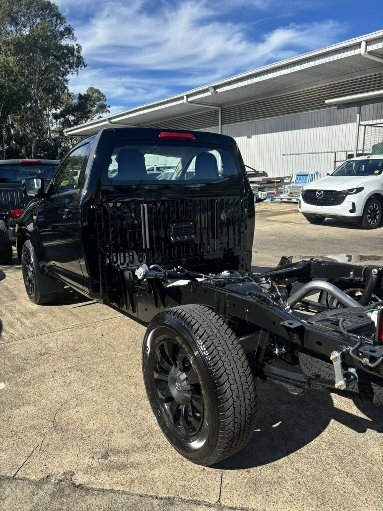 2025 Mazda BT-50 TFS40J XT Cab Chassis Image 4