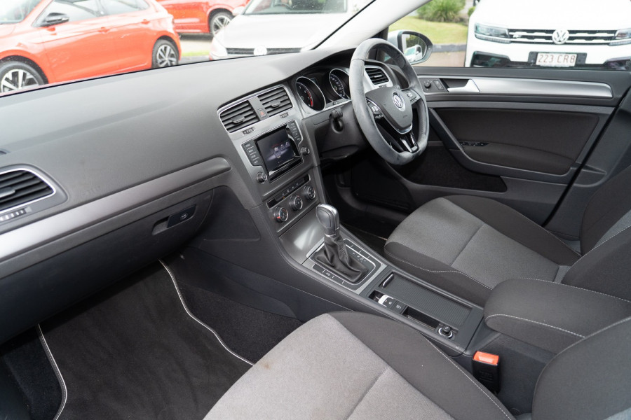 2015 Volkswagen Golf 7 90TSI Hatch Image 8