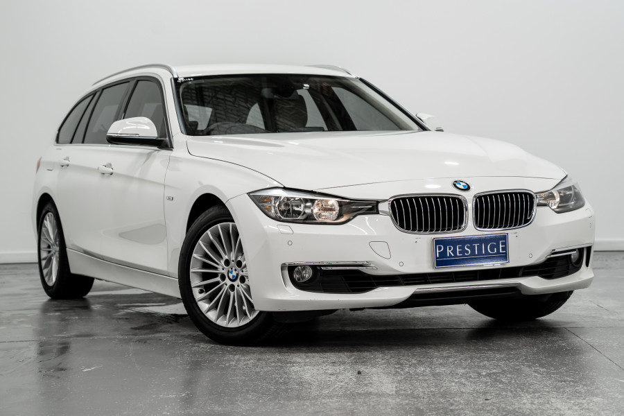 2013 BMW 3 20i Touring Luxury Line