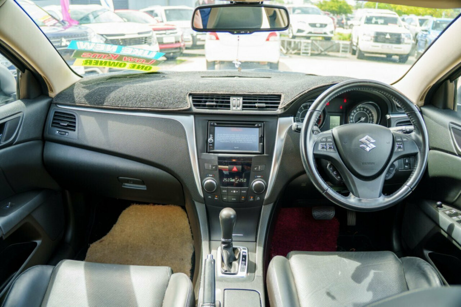 2013 Suzuki Kizashi FR Prestige Sedan Image 16