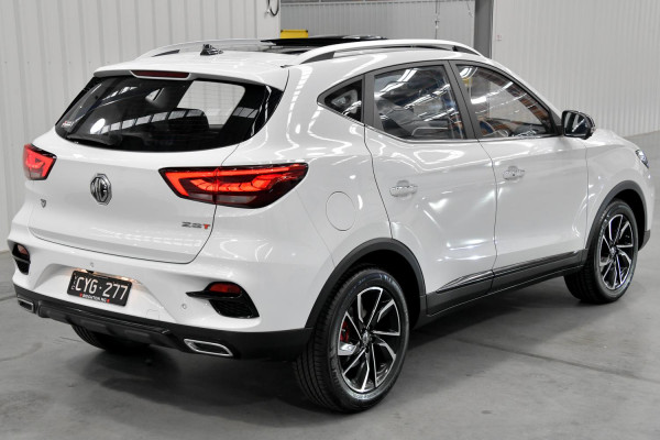 2023 MG ZST  Essence SUV