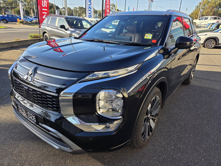 2025 Mitsubishi Outlander ZM Exceed Tourer SUV Image 1