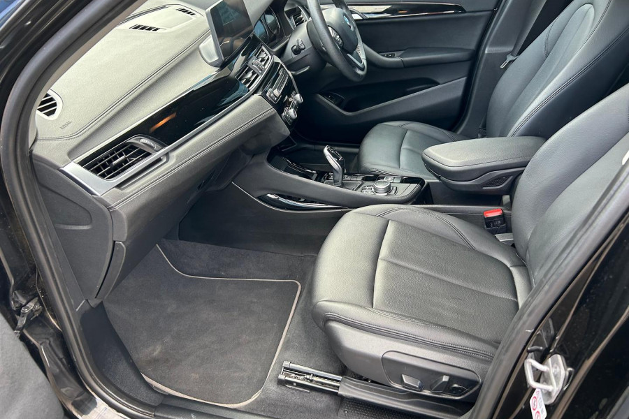 2022 BMW X1 F48 LCI sDrive18i SUV Image 9