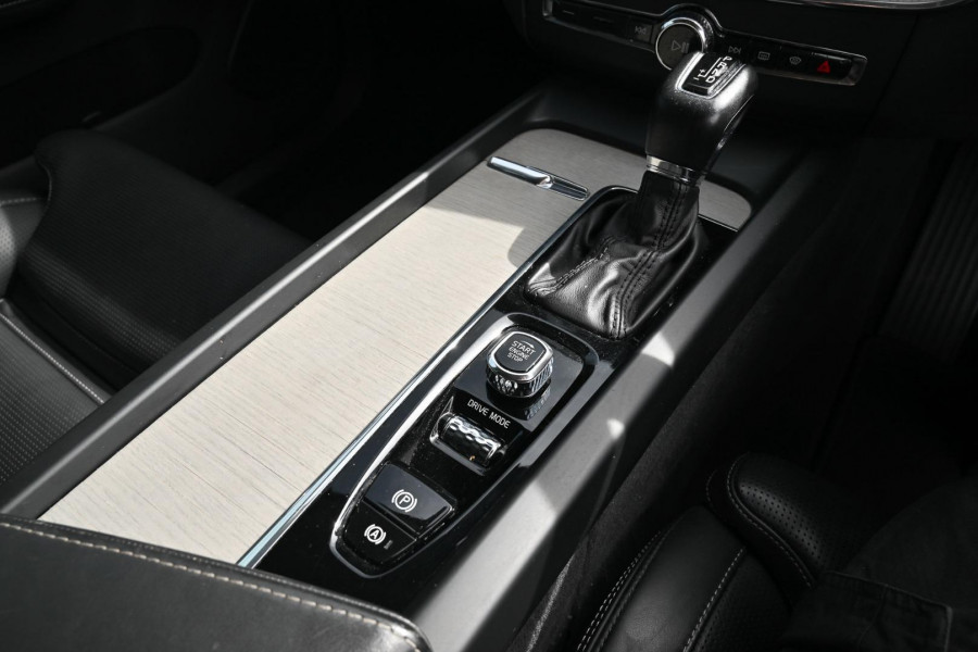 2019 MY20 Volvo XC60 UZ D4 Inscription SUV