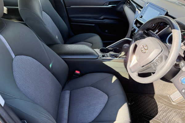 2022 Toyota Camry Hybrid AXVH70R Ascent Sedan Image 10