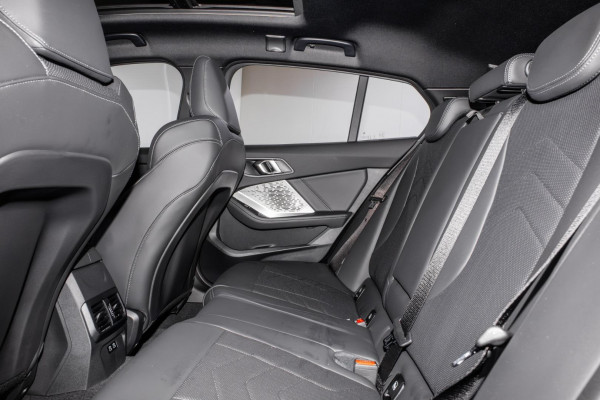 2025 BMW 1 Series F70 118 M Sport Hatch image 9