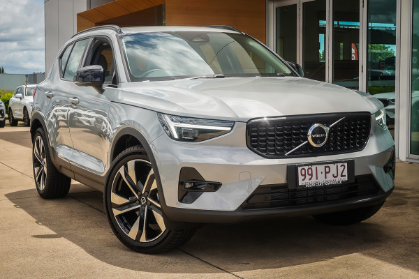 2025 MY26 Volvo XC40 XZ Ultra B4 Dark SUV