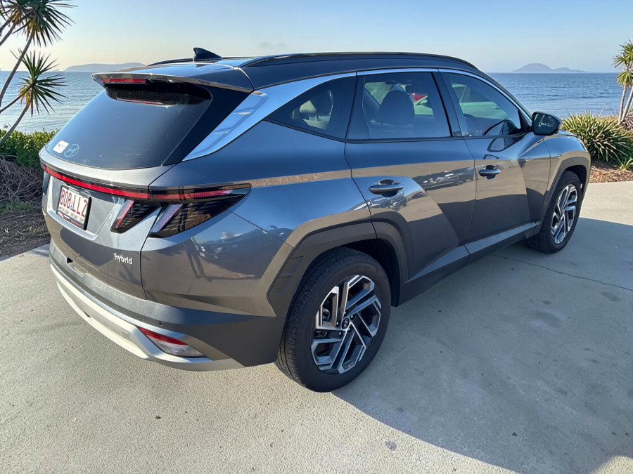 2024 MY25 Hyundai Tucson NX4.V3 Premium SUV Image 3