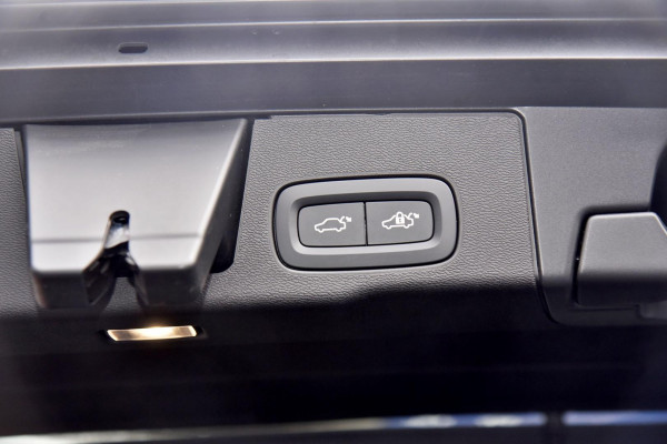2026 Volvo XC60 UZ Ultra B5 Dark SUV Image 24
