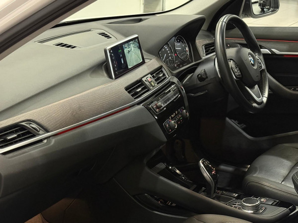 2018 BMW X1 F48 xDrive25i SUV image 16