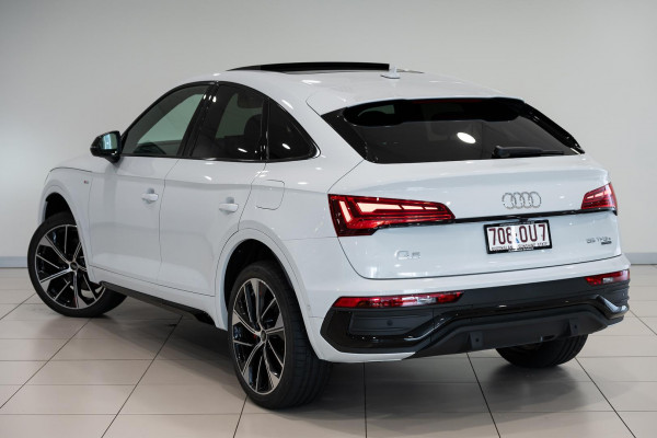 2025 Audi Q5 FY 55 TFSI e S Line SUV image 2