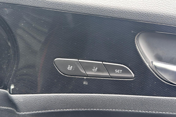 2022 Kia Cerato BD GT Hatch Image 18