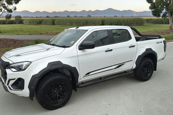 2025 MY24 Isuzu D-MAX RG BLADE Ute Image 3