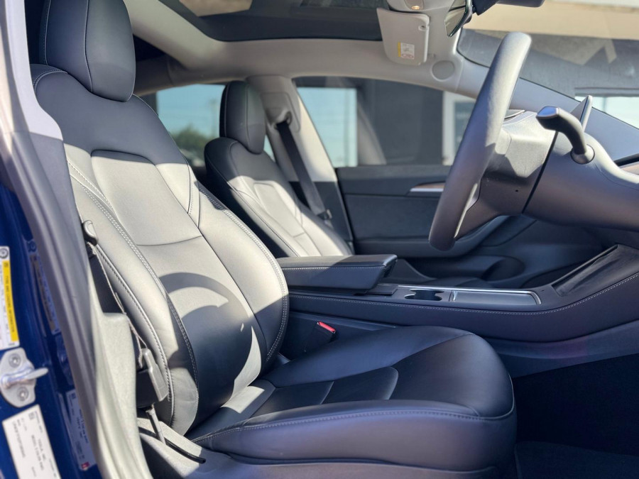 2023 Tesla Model 3  Rear-Wheel Drive Sedan Image 15
