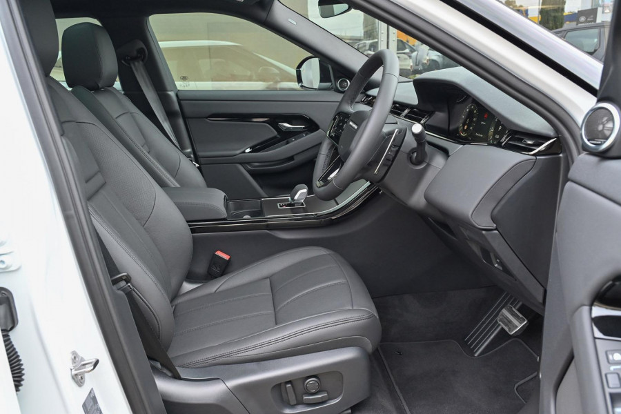 2026 MY26.5 Land Rover Range Rover Evoque L551 P250 Dynamic SE SUV