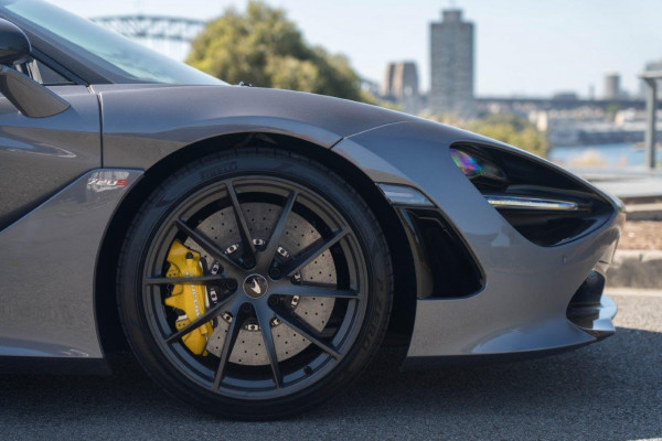 2023 McLaren 720S  Performance Spider Convertible Image 6