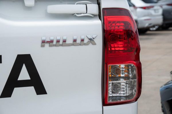 2023 Toyota HiLux GUN126R SR Cab Chassis Image 22