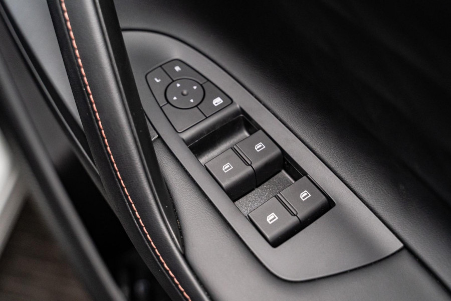 2024 MY24.5 MG HS AS33 Vibe SUV Image 15