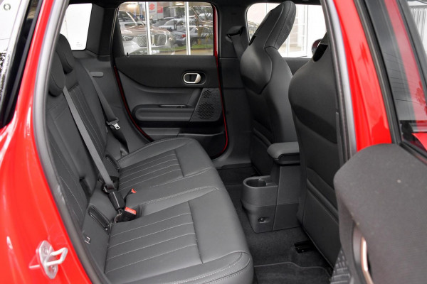 2026 MY25 MINI Cooper F65 S Favoured Hatch image 5