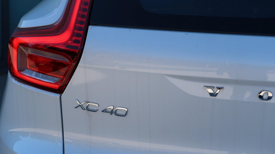 2025 MY26 Volvo XC40 XZ Plus B4 SUV Image 28