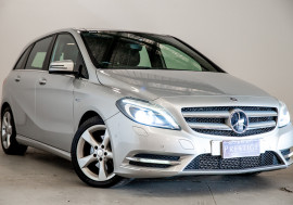 Mercedes-Benz B200 5D 2012 MERCEDES-BENZ B200 CDI BE AUTO