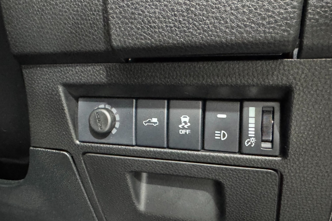 2024 Isuzu Dmax 4x4 RG MY24 BLADE Ute Image 20