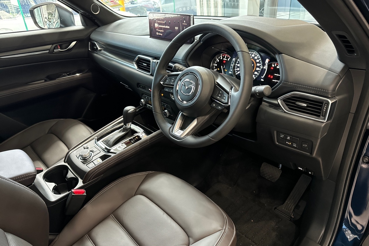 2025 MY24 Mazda CX-5 KF Series G35 Akera SUV Image 8