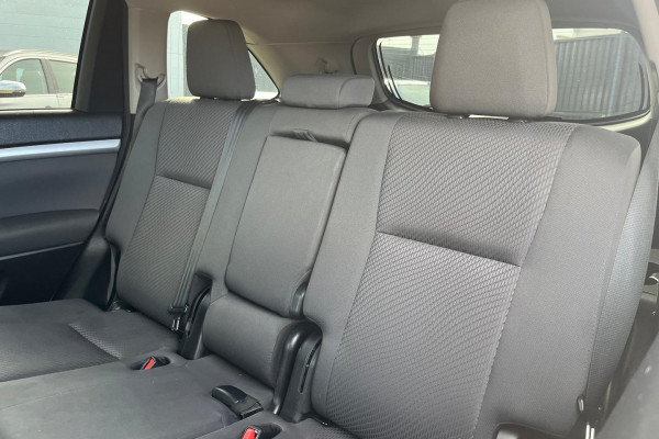 2017 Toyota Kluger GSU55R GX SUV Image 13