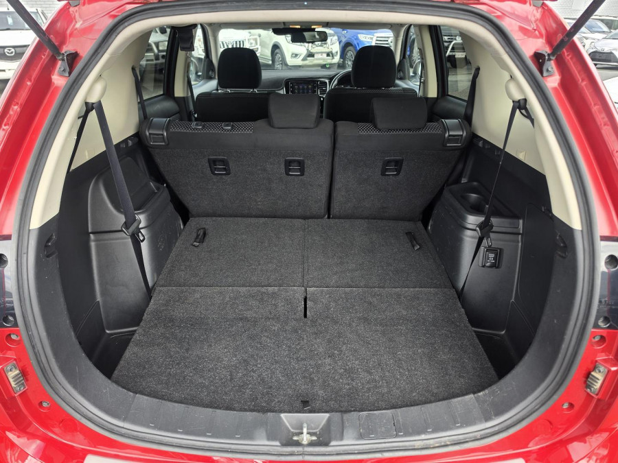 2018 MY18.5 Mitsubishi Outlander ZL LS SUV Image 15