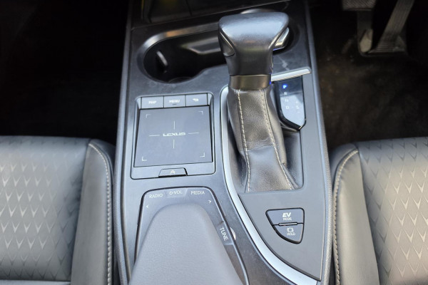 2021 Lexus UX MZAH10R UX250h Luxury SUV Image 17