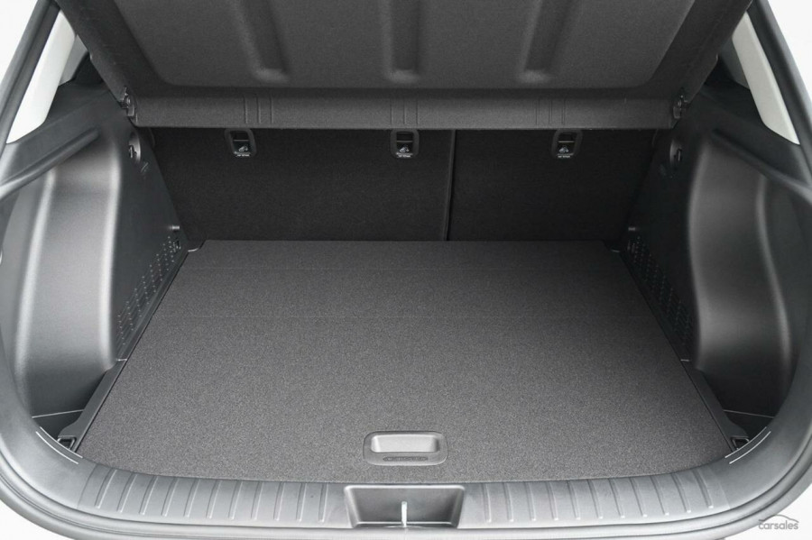 2026 MY27 Hyundai KONA SX2.V3 Elite SUV Image 8