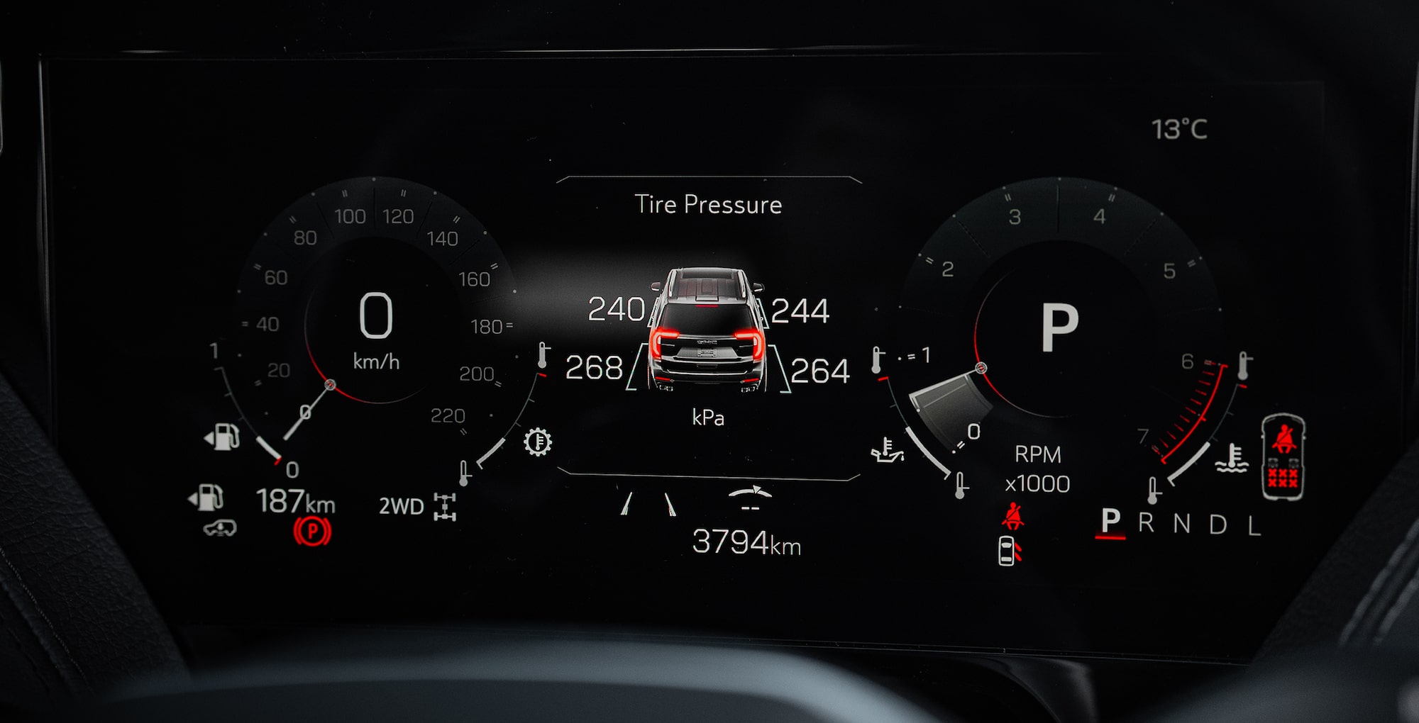 15+ STANDARD SAFETY AND DRIVER ASSISTANCE FEATURES  Image